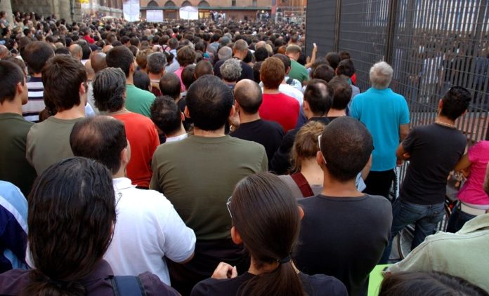 Why Is Crowd Control Important? Here Are 5 Great Reasons