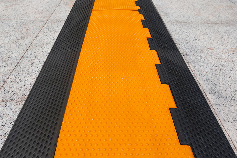 cable cover with ramps